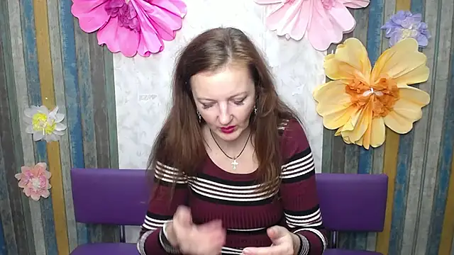 meganpirs (F milf) - Tips make me tease..goals make me please