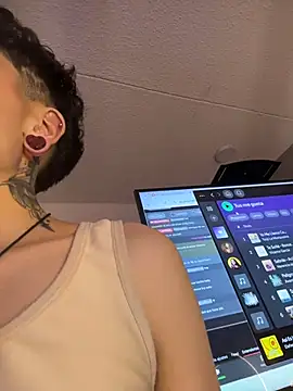 ian_mathias_ webcam