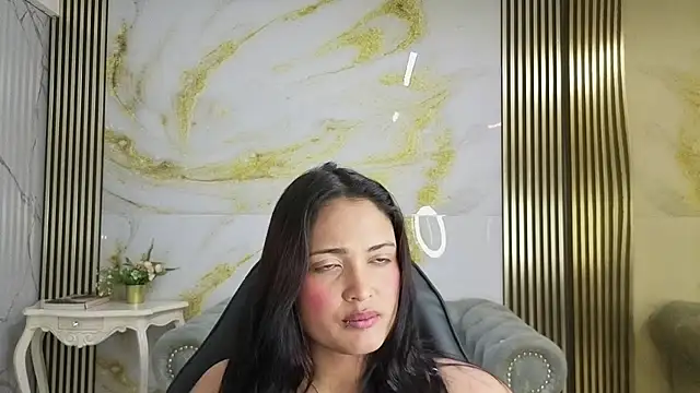 eva_rose_s (F young) - spit tist