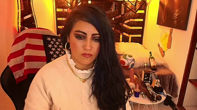 scarleth_blue