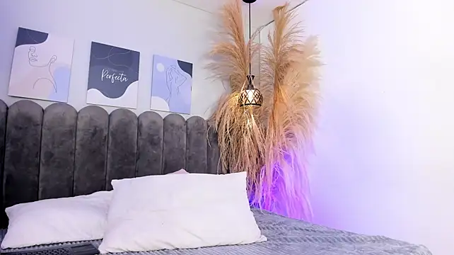 Chloe__fox_