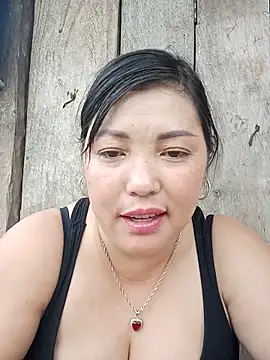 sary-hot2x webcam