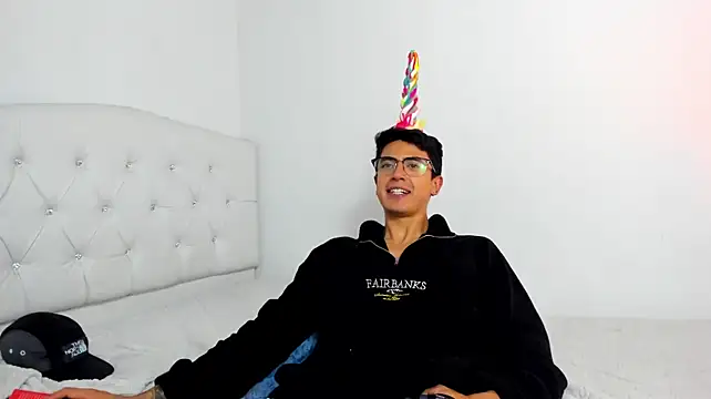 Caramelo_Bryan live sex cam