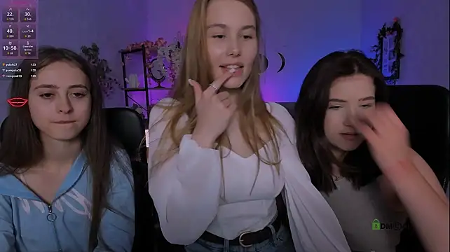 rebecca_smile webcam