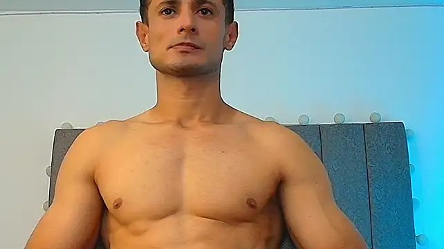 Adonys_Lewis_