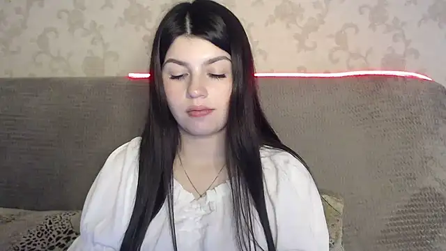 KisaModel live cam on StripChat