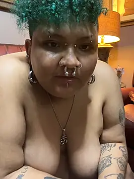 MetalFacedKunt live cam on StripChat