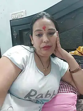 Poojabhabi101 webcam