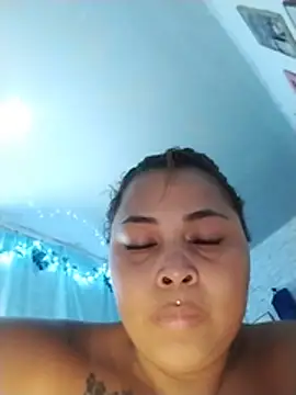 Nikita_Glam live cam on StripChat
