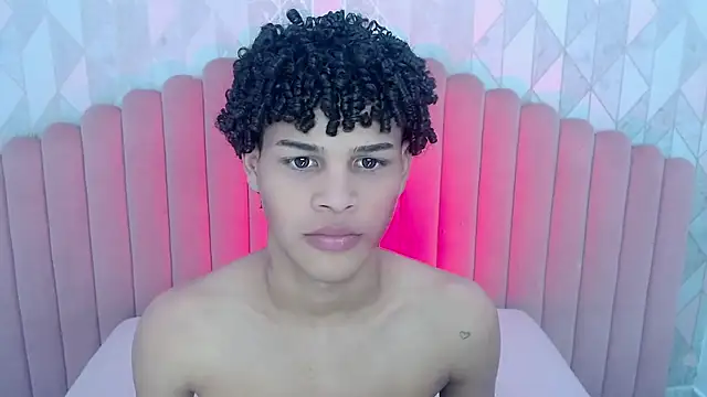 MatewHottxxx webcam