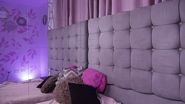 justnala_ webcam