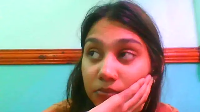 prettysmileaaliyah webcam