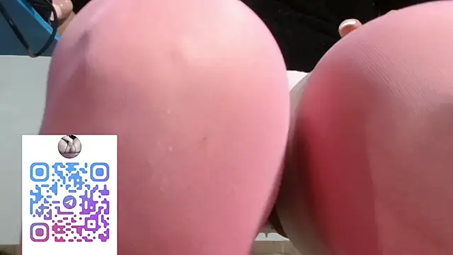 Girl_squirting live cam on StripChat