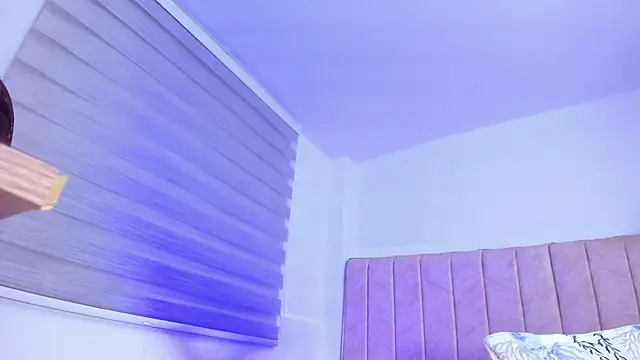 jane_moore live cam on StripChat