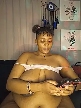 CocoBootyyy live sex cam