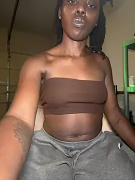 thechocolatepeach live sex cam