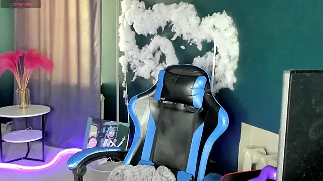 Valerie_Foxy — FansOnlyX creator profile