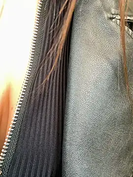 CrazyTori live cam preview
