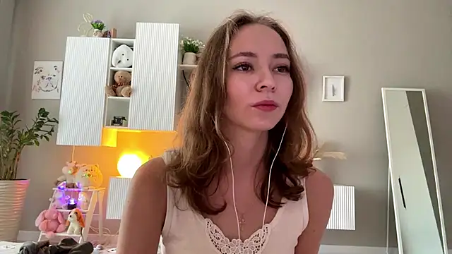 LourdesUrmeneta live sex cam