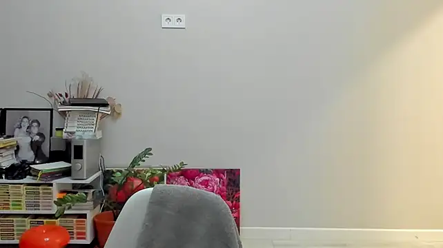 ailey_chao (F teen) - tease me