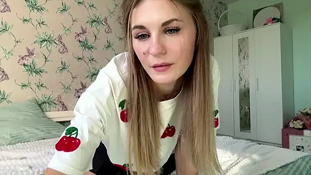 LianaLuecke webcam