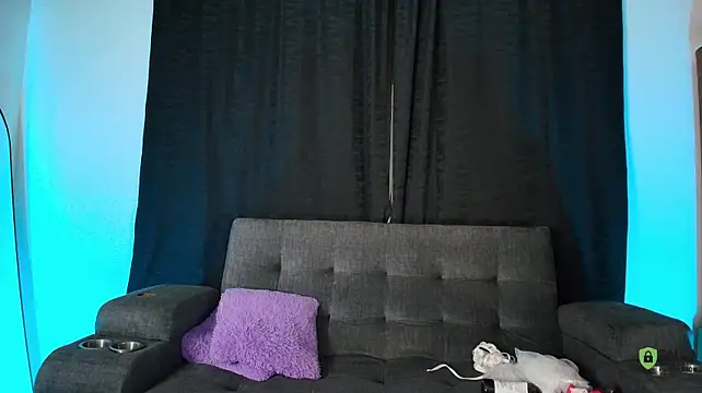 yungelitamor_ webcam