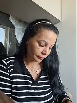 Ella_sweety00 webcam