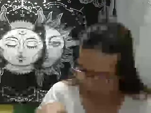 juicycum069