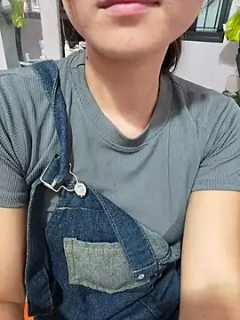 Linda-yiyi webcam