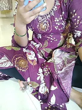 Seema_yadav01 webcam