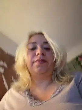 Monageil live cam on StripChat