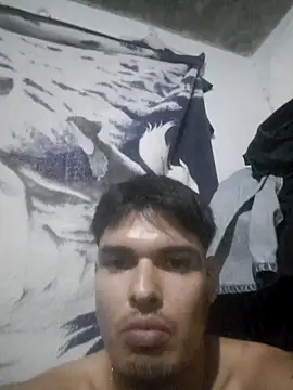 Aguilarcruzkevin31 webcam