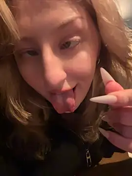 RonnieKiss webcam