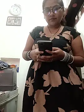 Heyy_Anshi webcam
