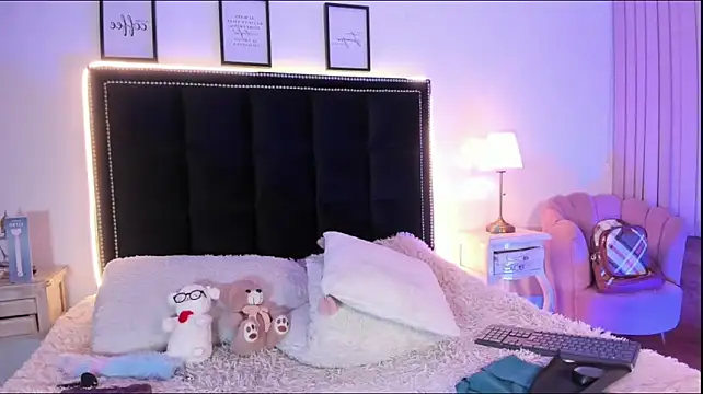 Blue_Cherry webcam