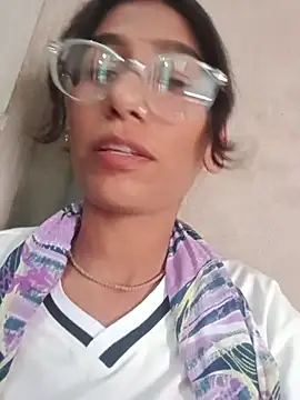 Komal_0143 webcam