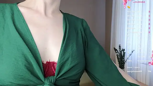 Crystaldivas_ webcam
