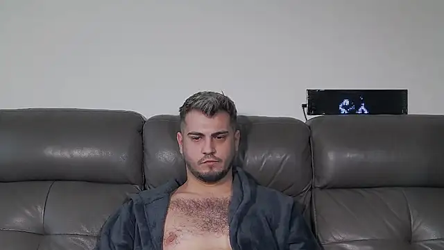 CrazyDom1 live cam