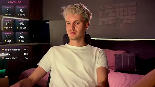 Leonnextdoor