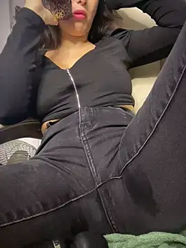 HotXMom_ webcam