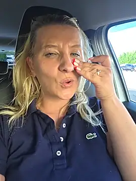 kaylinjan (F milf) - OH MY LUSH...IN PUBLIC