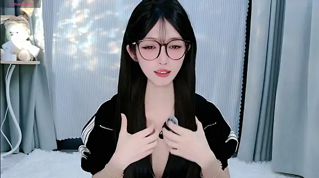 lulu-789 (F young) - 要吃多少汉堡才能成为你的宝堡