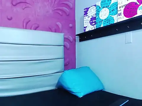 celestecoxres live cam on StripChat