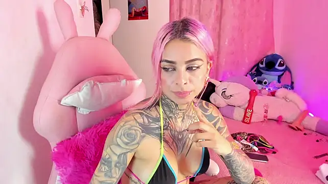 Megan_Robertss
