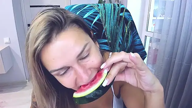 AlexiaDarren webcam