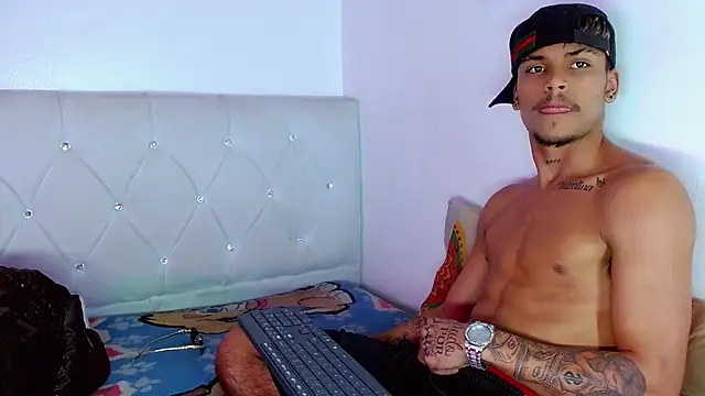 Angel_foxc13 webcam
