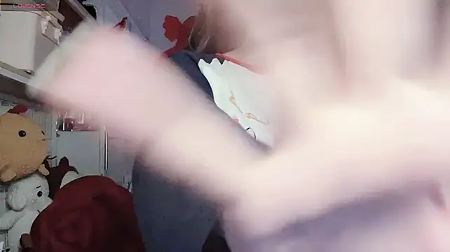 Tieu-May live cam