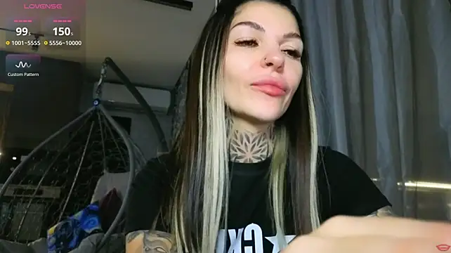 tattooedBabyy webcam