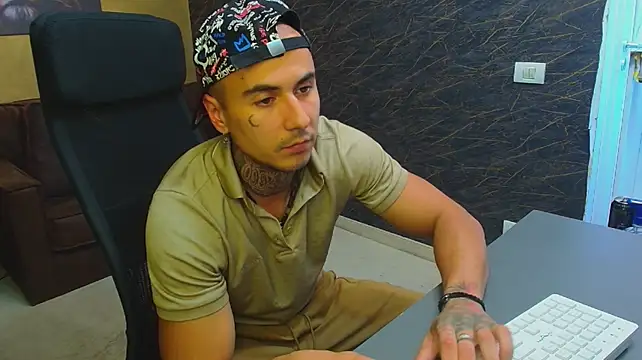 RomeoBodhi webcam