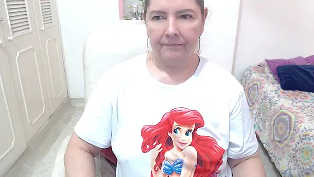 leonela_69 webcam